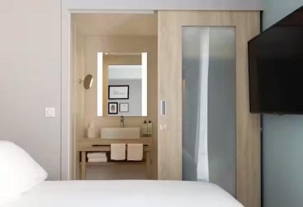 Hampton by Hilton Tours Centre, France - 38