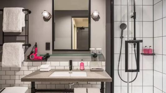 Moxy Osaka Honmachi By Marriott - 30