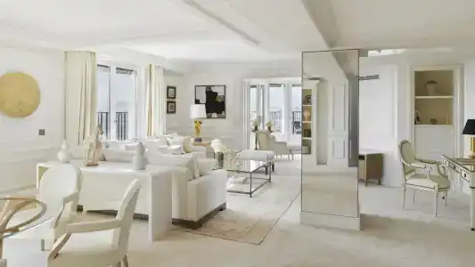 Four Seasons George v Paris - 81