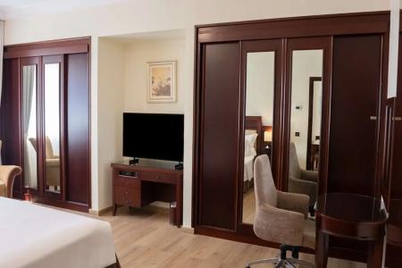 Grand Millennium Dubai - 83