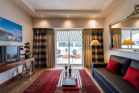 Best Western Plus Embassy - 50