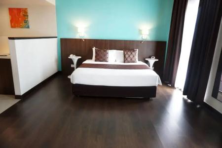 Best Western i-City - 55