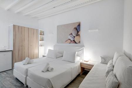 Makis Place - 52