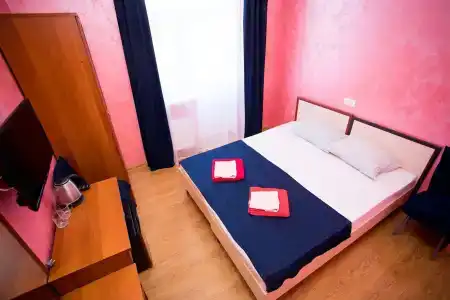 Rose Manor - 3