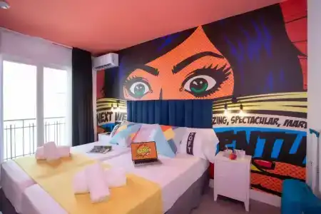 Casual Pop Art Benidorm - 3