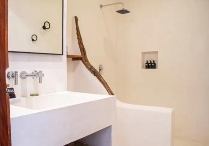 Dune Boutique located at the party zone - 53