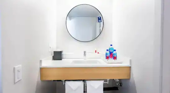 Ramada by Wyndham Los Angeles/Downtown West - 63