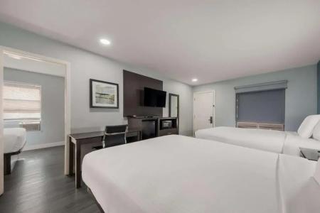 SureStay by Best Western San Antonio Riverwalk - 14