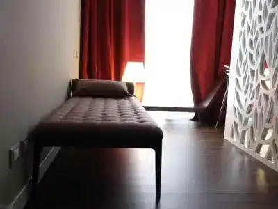 10 Keys Milano - 10