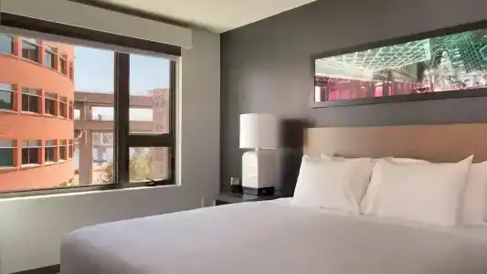 Hyatt House Portland / Downtown - 42