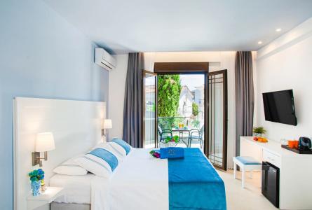 Acrotel Lily Ann Village - 42