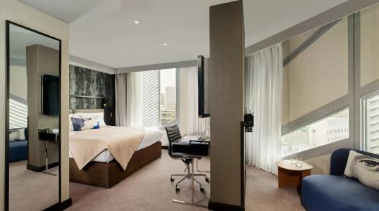 Montcalm East, Autograph Collection - 71