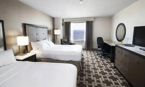 Hilton/ Fallsview and Suites - 76
