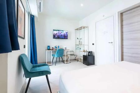 b&b Too Cute 2b Str8 - 74