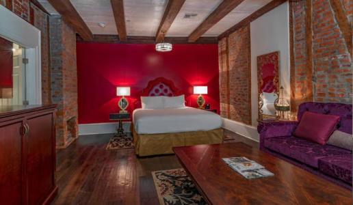 Dauphine Orleans - 25