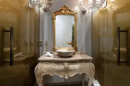Elegance East - 61