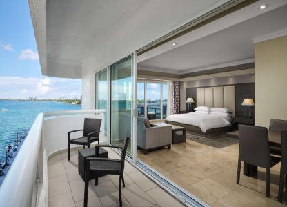 DoubleTree by Hilton Grand Biscayne Bay - 91