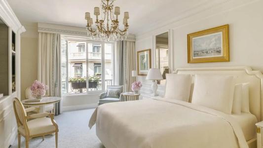 Four Seasons George v Paris - 25
