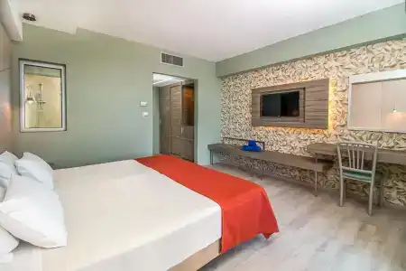 Pegasos Deluxe Beach - 4