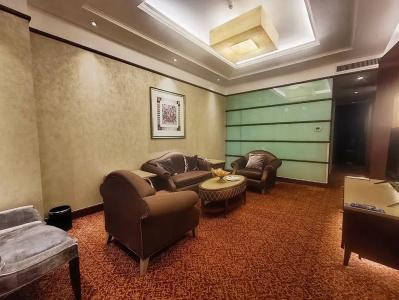 Radisson Blu Shanghai New World - 75