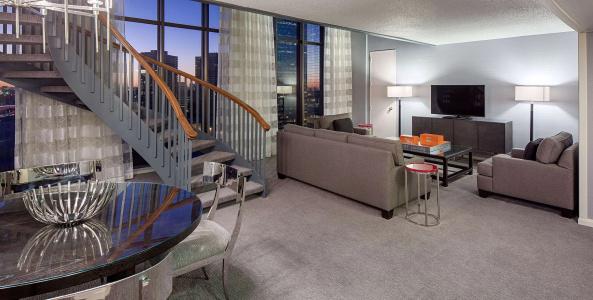 DoubleTree by Hilton Houston Greenway Plaza - 58