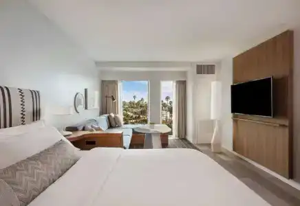Wyndham Santa Monica At The Pier - 32