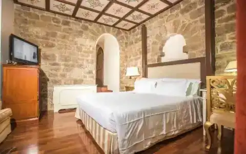 Golden Tower & Spa - 39