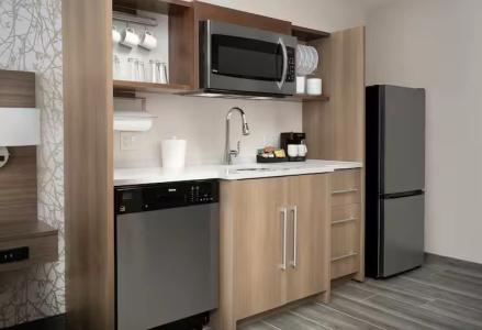 Home2 Suites By Hilton Miami Airport South Blue Lagoon - 60
