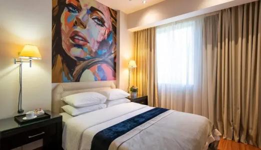 Best Western Plus Embassy - 71