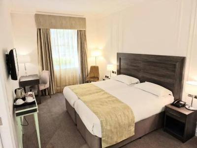 Astor Court - 7