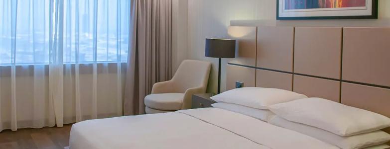 Hyatt Regency Dubai - Corniche - 80