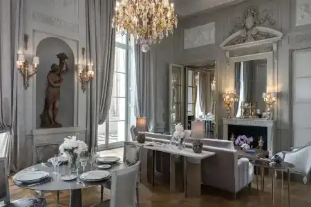 DE CRILLON - 28