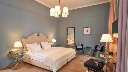 Monopol - Central Station - 43