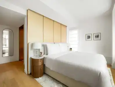 Lanson Place - 43