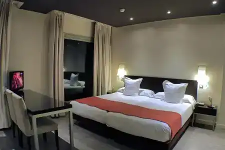 Suites Viena Plaza de España - 3