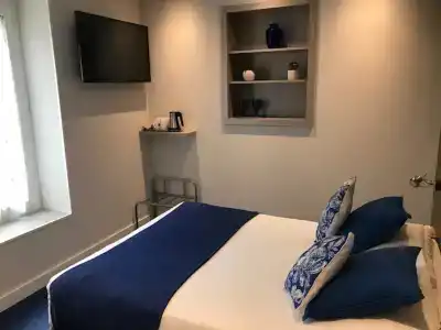 Hôtel de la Fontaine - 64