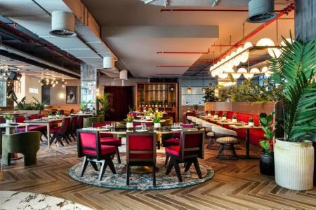 Paseo del Arte, a member of Radisson Individuals - 22