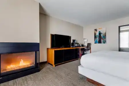 DoubleTree by Hilton - The Yarrow - 6