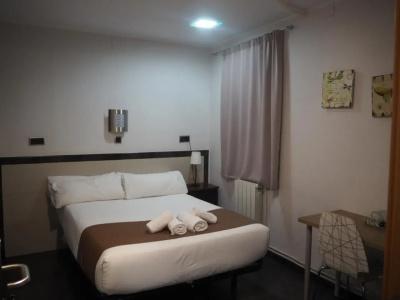 Levante Barcelona - 11