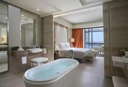 Hilton Dead Sea Resort & Spa - 71