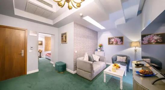 Phoenicia Comfort - 58