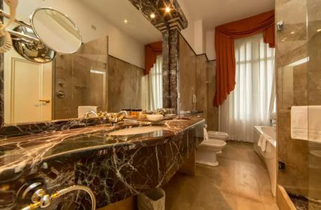Grand & La Pace Spa - 81