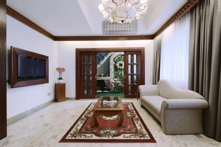 The Jesselton - 77