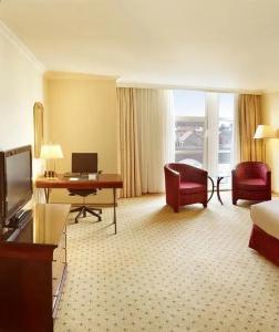 Hilton Antwerp Old Town - 30