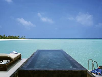 Mӧvenpick Resort Kuredhivaru Maldives - 35