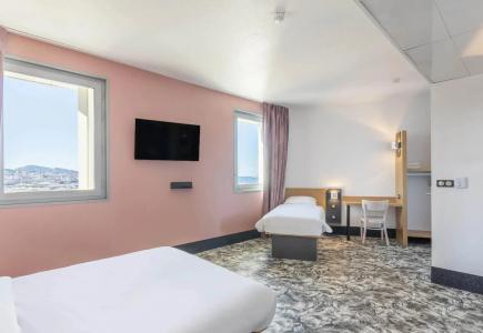 b&b hôTel Marseille Les Ports - 5