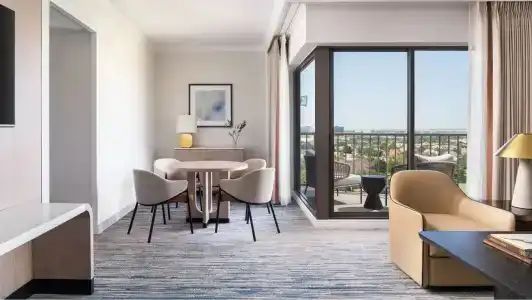 Four Seasons Resort and Club Dallas at Las Colinas - 9