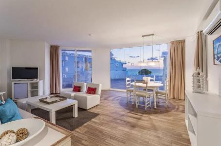 Fergus Style Cala Blanca Suites - 67
