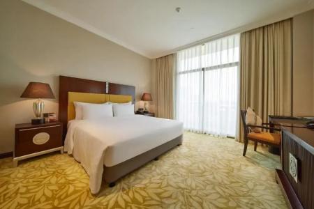 Dong Fang Guangzhou - 33
