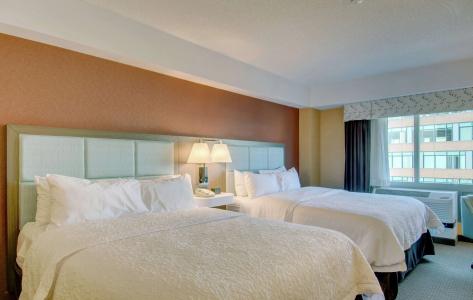 Hampton Inn & Suites Boston Crosstown Center - 21